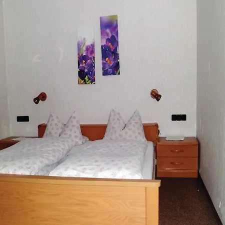 One-bedroom 04 דירה שמאלנברג